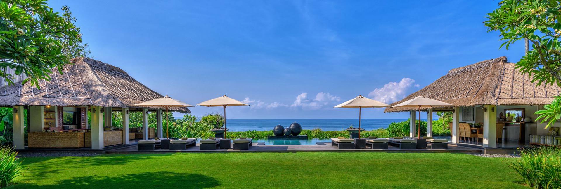 Seseh Beach Villas Beachfront 10 Bedroom Villa